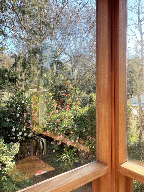 Adelaide Hills 'Camellia Cottage' - WiFi - Getaway Accommodation 3
