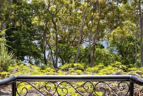 Family Charm, Just Steps To The Beach - Getaway Accommodation 0