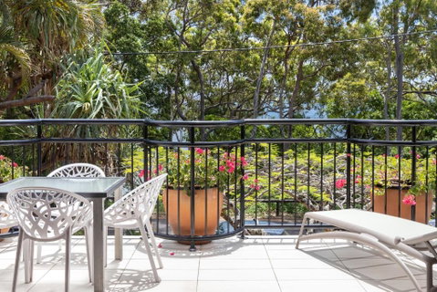 Family Charm, Just Steps To The Beach - Getaway Accommodation 2