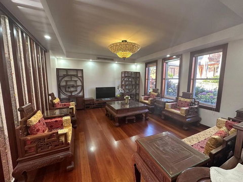 Exquisite Chinese Style Garden - Getaway Accommodation 0