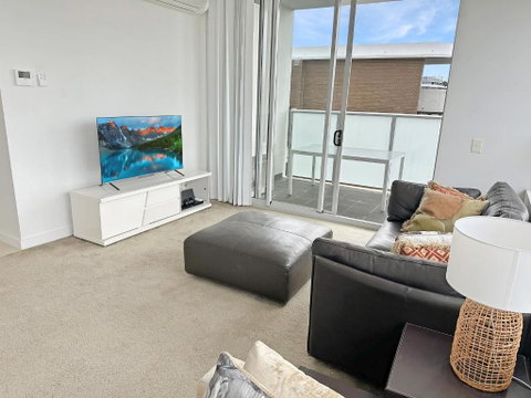 G901S - Bright Zetland Escape With City Views - Getaway Accommodation 1