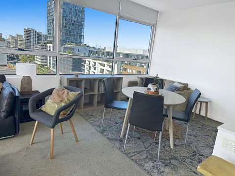 G901S - Bright Zetland Escape With City Views - Getaway Accommodation 2