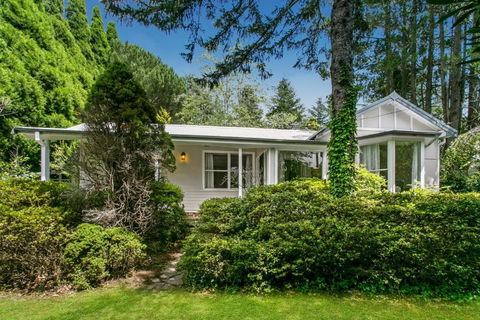 Garden Cottage - Getaway Accommodation 0