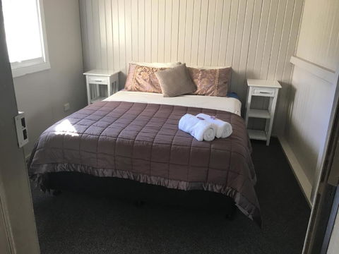 Goondihill Hotel - Getaway Accommodation 3