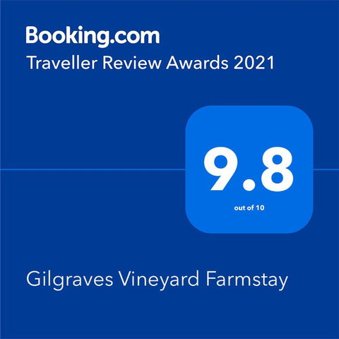 Gilgraves Vineyard Farmstay - Getaway Accommodation 2