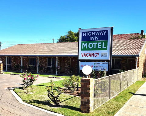 Highway Inn Motel - Getaway Accommodation 0