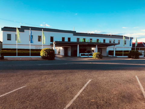 Ibis Styles Broken Hill - Getaway Accommodation 1