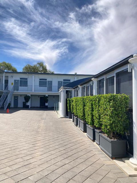 Ibis Styles Broken Hill - Getaway Accommodation 2