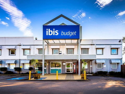 Ibis Budget - Newcastle - Getaway Accommodation 0