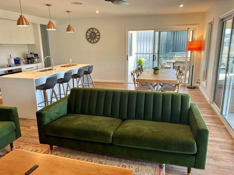 House On The Hill - Getaway Accommodation 3