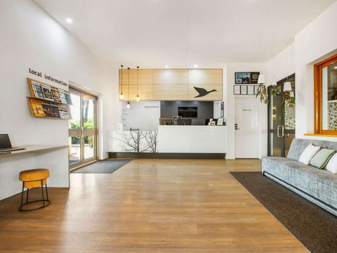 Ibis Styles Karratha - Getaway Accommodation 1