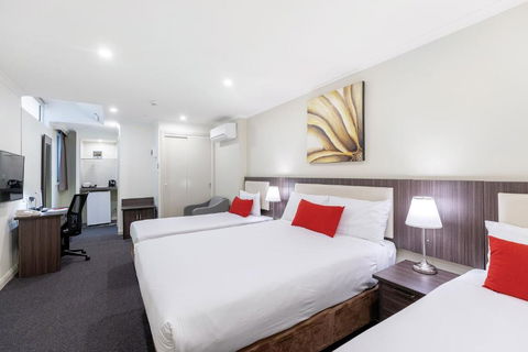 Ibis Styles Kingsgate Hotel - Getaway Accommodation 3