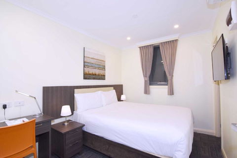 Ibis Styles Kingsgate Hotel - Getaway Accommodation 2