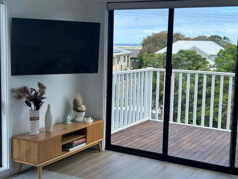 Iconic Beach House On Bruce - Getaway Accommodation 2