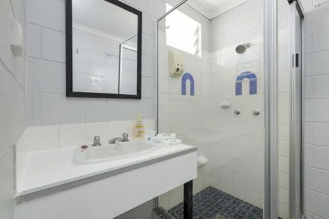 Innisfail City Motel - Getaway Accommodation 3
