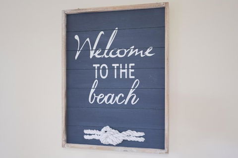INVERLOCH - 2 Separate Houses In One! - Getaway Accommodation 1