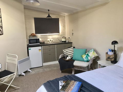 Aggie's Bed And Breakfast - Getaway Accommodation 2