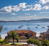 Aislinn' 3/273 Corrie Parade - air con water views BBQ - Getaway Accommodation