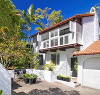 Apartment 1 - 20 Viewland Drive - Getaway Accommodation
