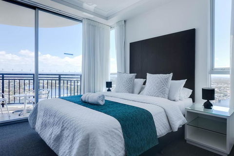 Apartment With Ocean Views - Getaway Accommodation 2