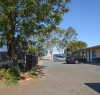 Artesian Motor Inn - Getaway Accommodation