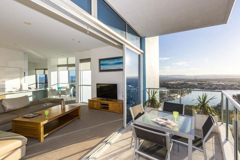 Artique Surfers Paradise - Official - Getaway Accommodation 2