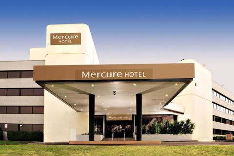 Mercure Penrith - Getaway Accommodation 0