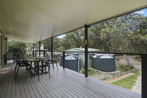 Moreton Island Retreat - Getaway Accommodation 1