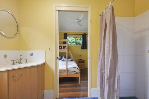 Moreton Island Retreat - Getaway Accommodation 2