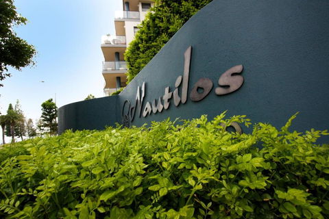 Nautilos On The Harbour - Getaway Accommodation 1