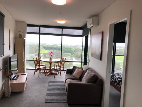 Parkview Modern Apartment W Parking @ Olympic Park - Getaway Accommodation 1