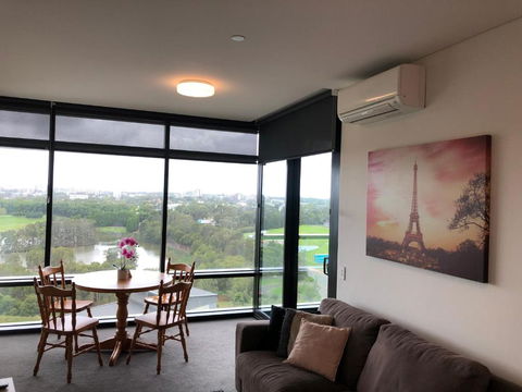 Parkview Modern Apartment W Parking @ Olympic Park - Getaway Accommodation 2