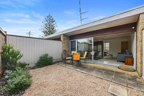 Petite Retreat - Getaway Accommodation 0