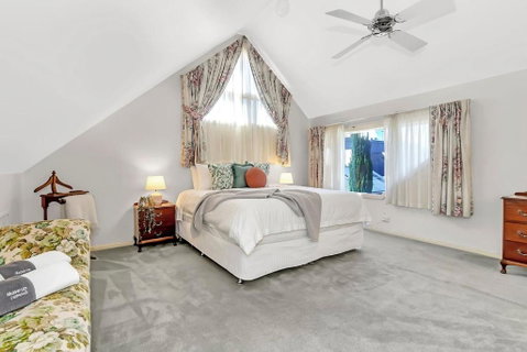 Picket Fence Cottage - Steps From Adelaide Oval - Getaway Accommodation 2
