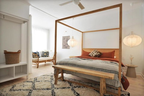 Pine At Arlos Glenelg South - Getaway Accommodation 1