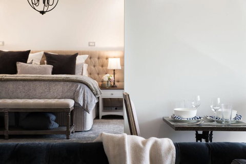 Provence Spa Villa 2 - Getaway Accommodation 1