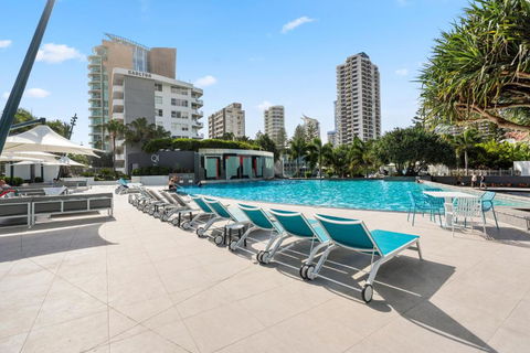 Q Tower Amazing Ocean Views 22nd Level Heated Pools Sleeps 6 - Optimise BNB - Getaway Accommodation 3