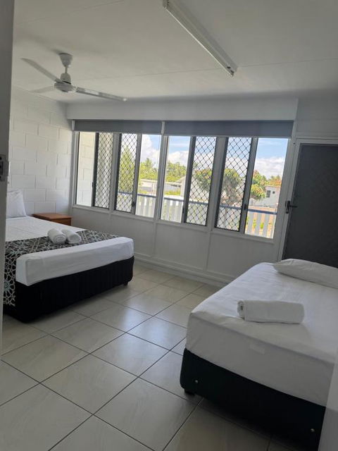 QCWA K P Units - Getaway Accommodation 2