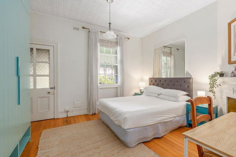 Quaint 3-Bed Heritage Home In The Heart Of Sydney - Getaway Accommodation 1