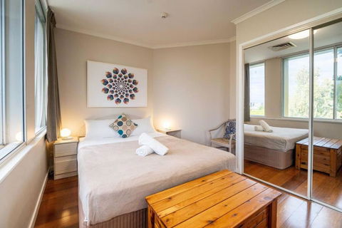 Quaint Auchenflower 1B1B Apt W Parking Close To UQ - Getaway Accommodation 3