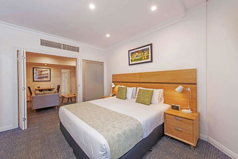 Quality Apartments Adelaide Central - Getaway Accommodation 1