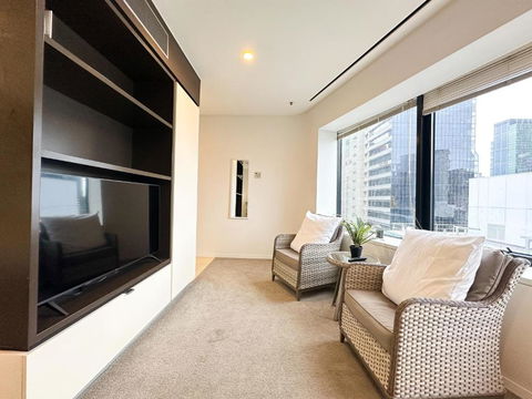 QV Central Oasis Contemporary City Getaway - Getaway Accommodation 3