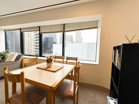 QV Central Oasis Contemporary City Getaway - Getaway Accommodation 1