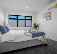 AU.JOY 3 Bed Townhouse Burwood 3 - Getaway Accommodation