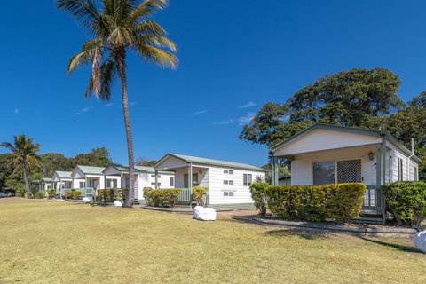 Bargara Beach Caravan Park - Getaway Accommodation 0