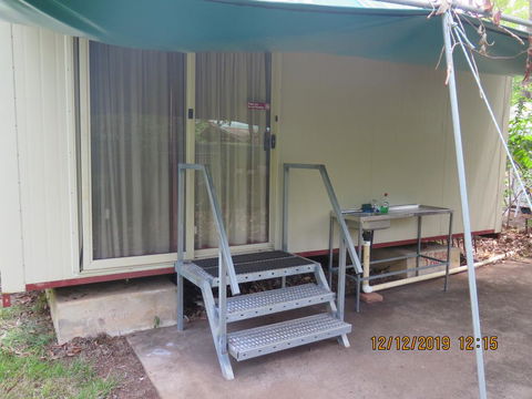 Batchelor Holiday Park - Getaway Accommodation 2