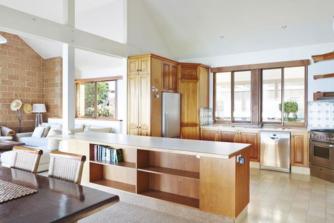 Bay Beach House - Getaway Accommodation 3