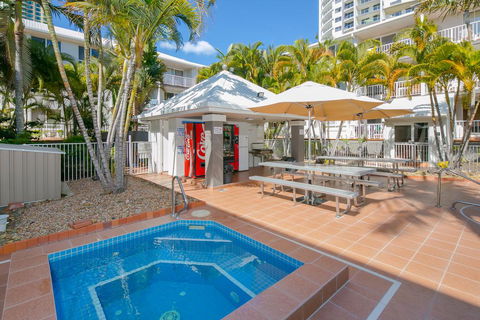 Bay Lodge Apartments - Getaway Accommodation 2