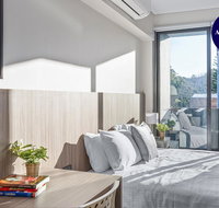 BEACH LOCATION STUDIO // CLOVELLY 4 - Getaway Accommodation
