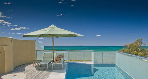 Beach Suites - Getaway Accommodation 0